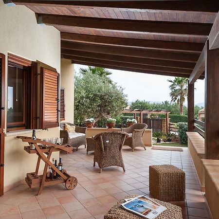 Villa Baia Verde Кустоначи Екстериор снимка