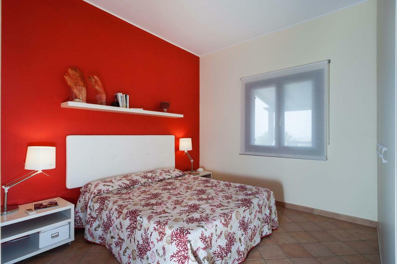 Villa Baia Verde Кустоначи Екстериор снимка