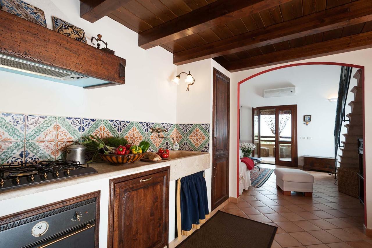 Villa Baia Verde Кустоначи Екстериор снимка