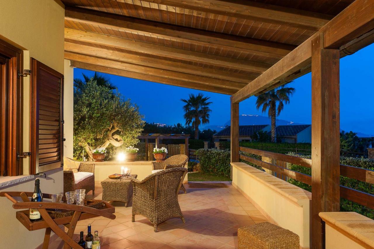 Villa Baia Verde Кустоначи Екстериор снимка